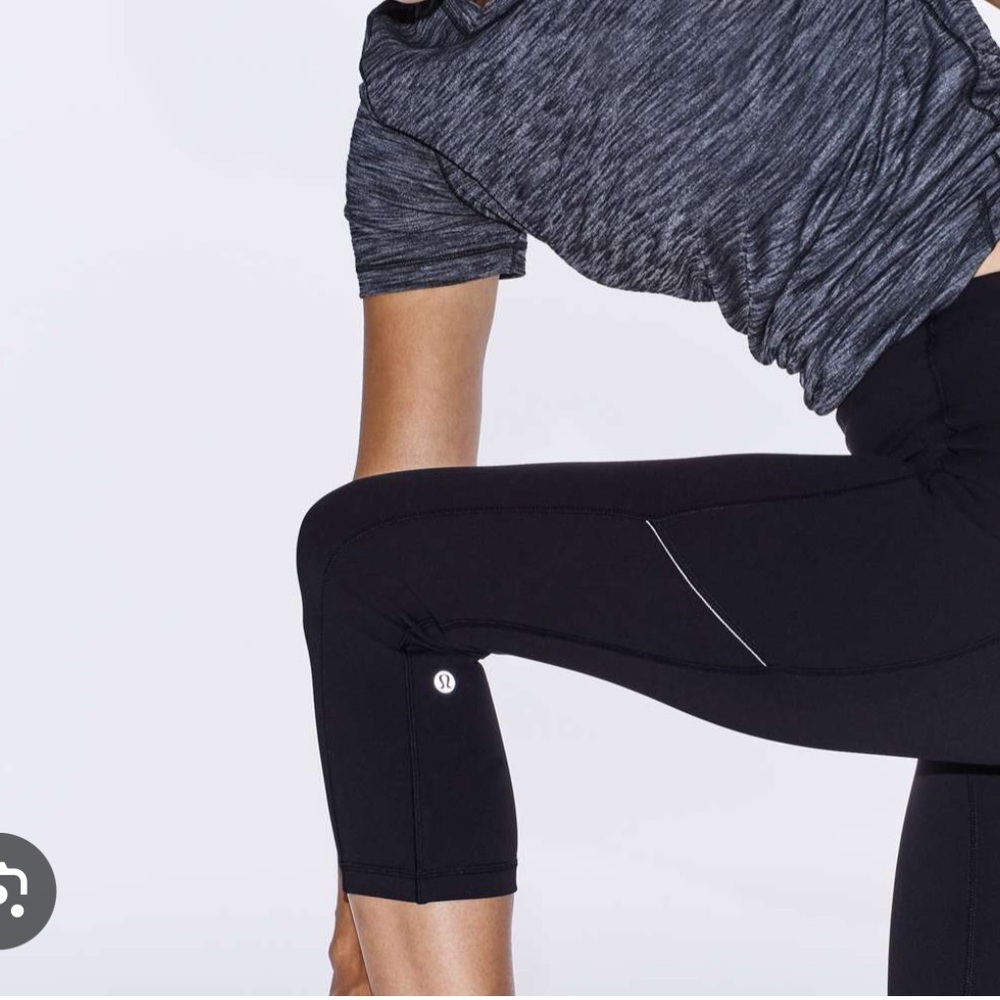 Lululemon Speed Up Crop 21" Black 4 Run Gym Workout Crossfit #W6AL7S
